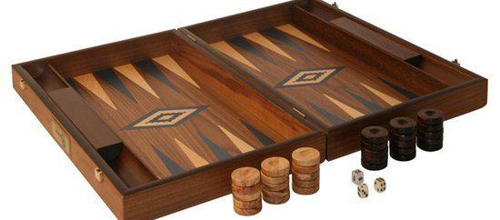 Afbeelding van het spel Walnoothout Backgammon - Blauwe  inleg, 48 x 60 x 4 x 8 cm