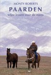 M. Roberts boek Paarden: wijze lessen voor de mens Paperback 34483702