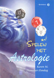K. Hamaker-Zondag boek Spelen met astrologie + kaarten Paperback 35862703