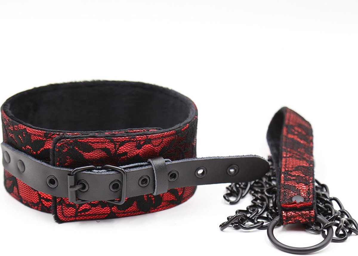 Foto van Banoch - Collar & leash Courtesan Red - halsband met riem - rood