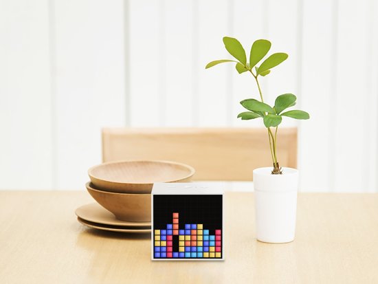 Divoom TimeBox Mini Smart Bluetooth Speaker met Alarm 9 x 9 cm
