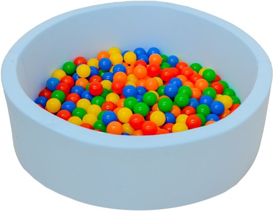 LittleTom Knuffelig Ballenbak met 350 Babyballen – Set vanaf 0 Jaar – 90 x 30 cm – Ballenbad in Lichtblauw – Ø 5,5 cm Ballen – Multicolor Mix
