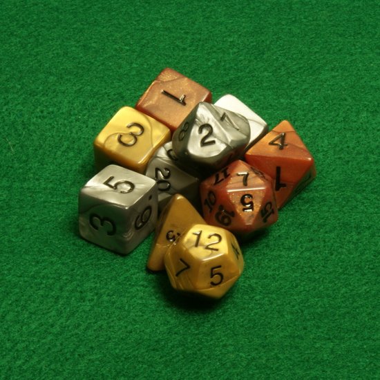Thumbnail van een extra afbeelding van het spel 7-delige Polydice / dobbelstenen Set voor Dungeons & Dragons |Transparant Wit