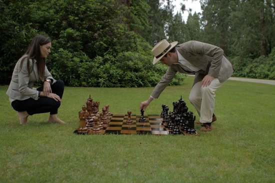 Thumbnail van een extra afbeelding van het spel Exclusief Teak houten schaakspel, 30 cm hoog