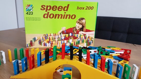 Thumbnail van een extra afbeelding van het spel Domino Express Set 200-Delig (De originele uit de jaren '80)