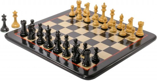 Afbeelding van het spel Dominator Schaakspel, bord met stukken uit Indiaas hardhout
