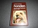  boek Praktisch handboek honden Paperback 37125099