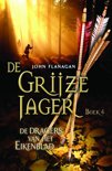 John Flanagan boek De Grijze Jager / 4 De dragers van het Eikenblad Paperback 30447225