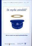 F. van der Laan boek De Mythe Ontrafeld? Paperback 35515778
